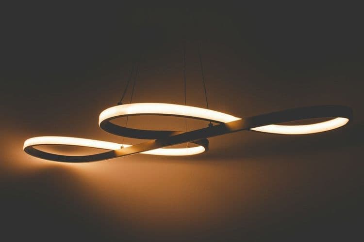 Iluminación Sensorial: La Luz como Arquitectura Invisible